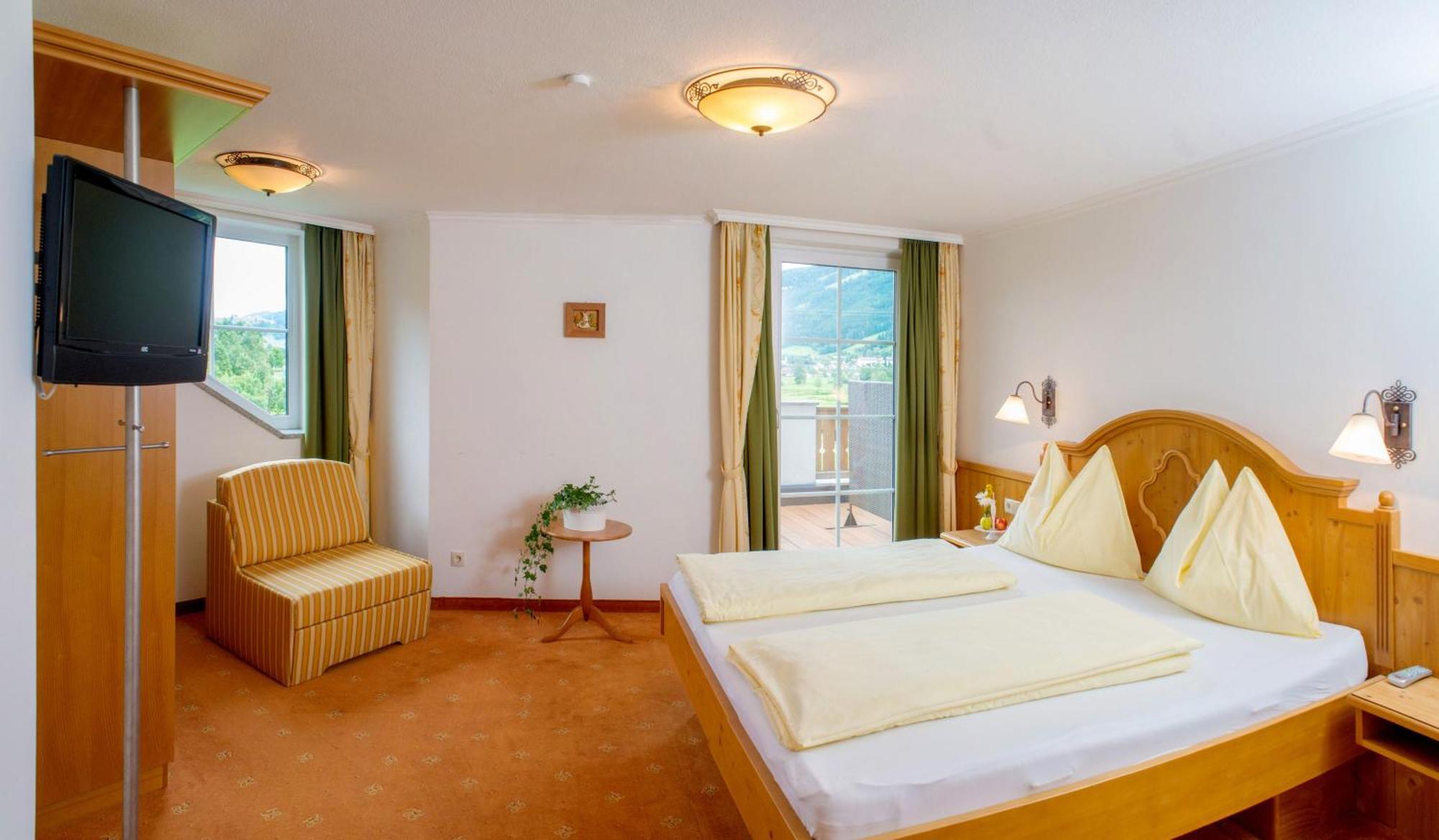 Landhotel Hubengut Bed And Breakfast Radstadt Εξωτερικό φωτογραφία